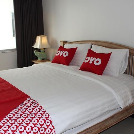 Oyo 75409 Premium The Family Hotel チエンマイ エクステリア 写真
